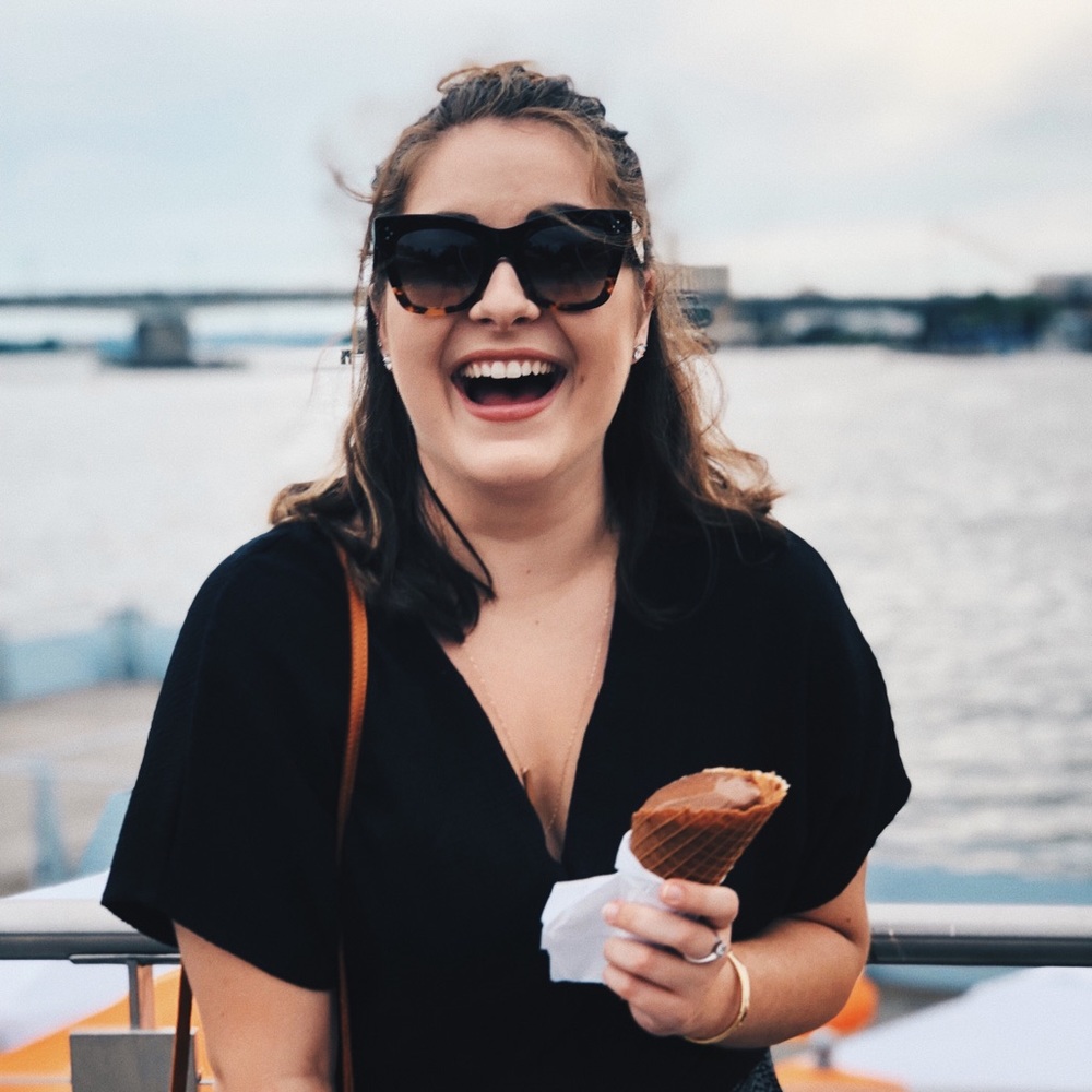 Meet your Posher, Caroline
